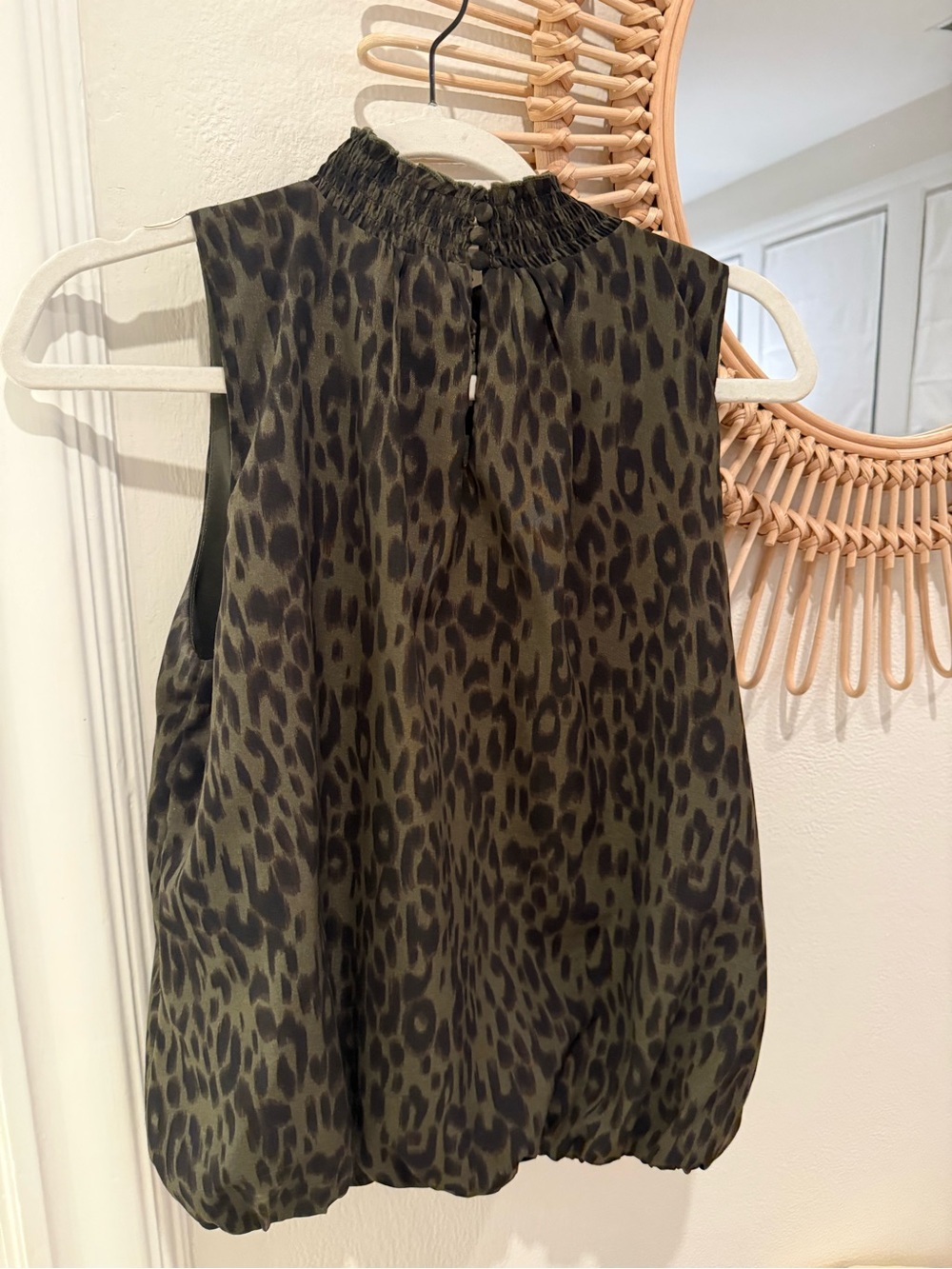 THML Oliver Leopard Sleeveless Blouse - Picture 3 of 4